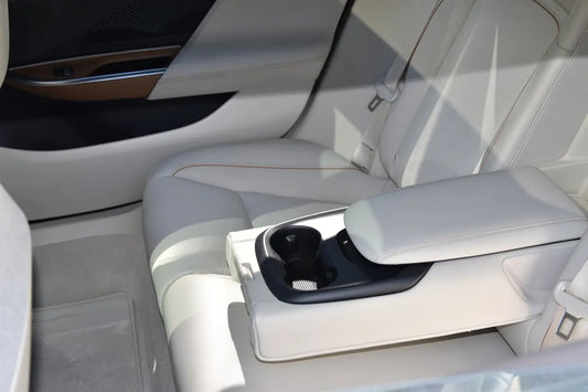 Rangement-voiture-comment-choisir-les-meilleurs-accessoires-en-2024 Mavago